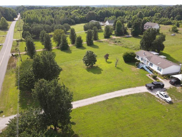 656 ROBERTSON RD, Mason, TN 38049