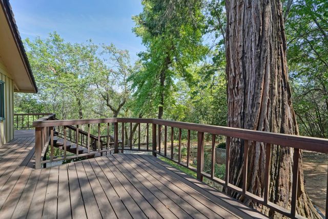 3120 Braden Rd, Camino, CA 95709