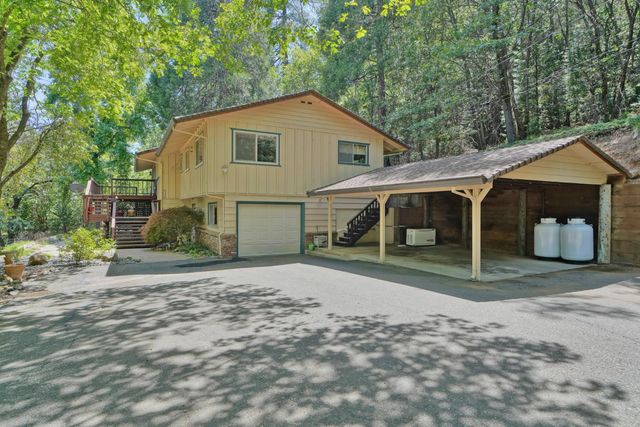 3120 Braden Rd, Camino, CA 95709