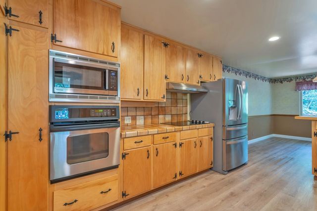 3120 Braden Rd, Camino, CA 95709