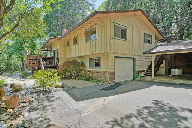 3120 Braden Rd, Camino, CA 95709