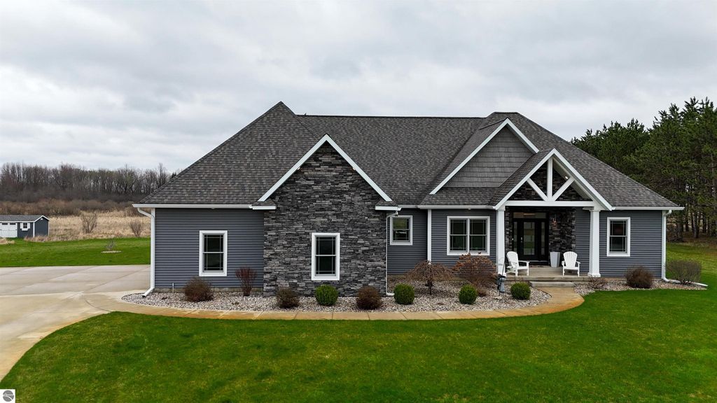 Image 1 of property listing at 3245 Paddock Lane, Mt Pleasant, MI 48858