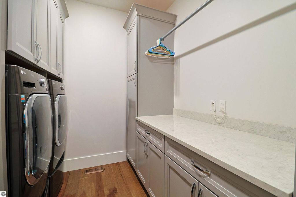 Image 20 of property listing at 3245 Paddock Lane, Mt Pleasant, MI 48858