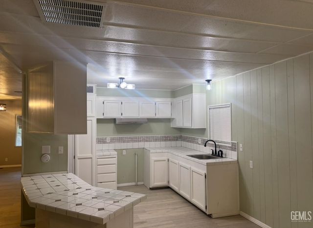 18266 Caliente Creek Road, Caliente, CA 93518