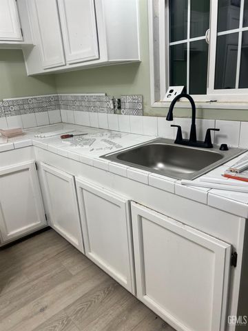 18266 Caliente Creek Road, Caliente, CA 93518