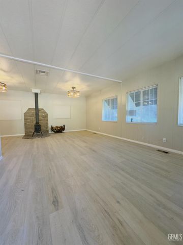 18266 Caliente Creek Road, Caliente, CA 93518