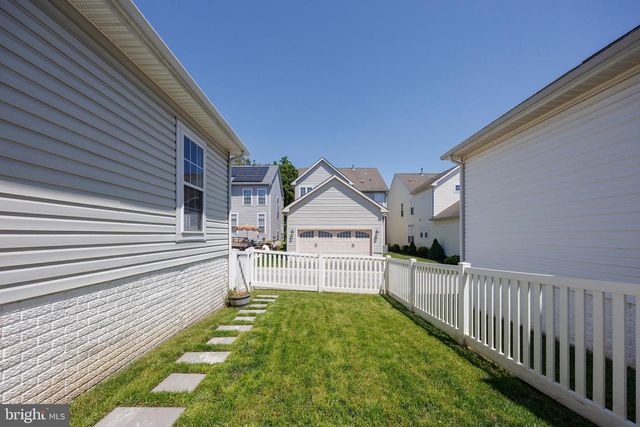 7824 CALLINGTON WAY, Hanover, MD 21076