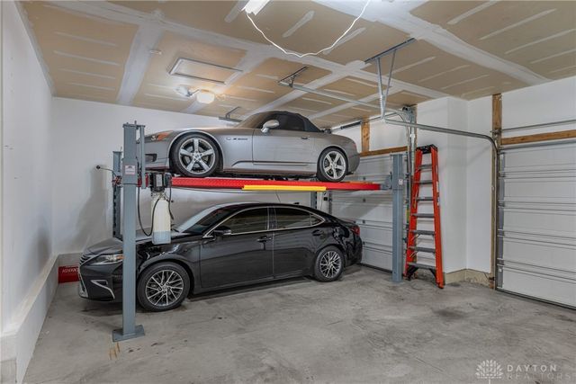 9734 Crooked Creek Drive, Clearcreek Twp, OH 45458