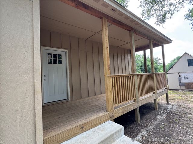 4216 S 25th West Avenue, Tulsa, OK 74107