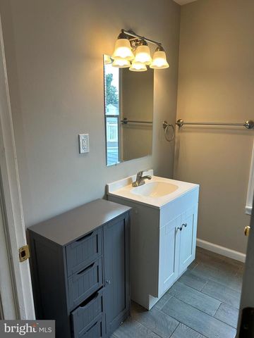 344 W PEARL ST, Burlington, NJ 08016