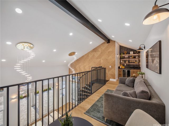 84-1060 Maunaolu Street, Waianae, HI 96792