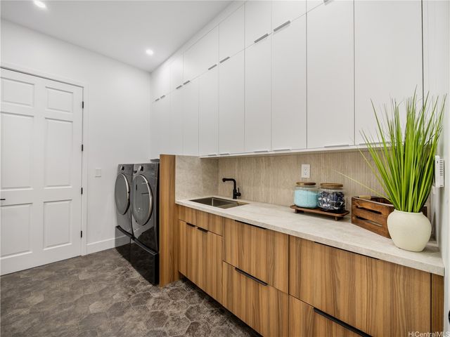 84-1060 Maunaolu Street, Waianae, HI 96792