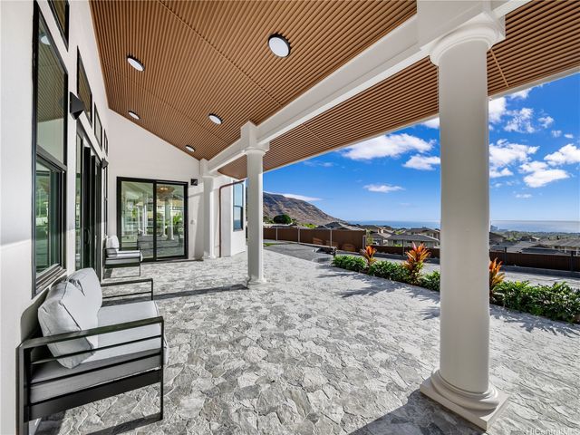 84-1060 Maunaolu Street, Waianae, HI 96792