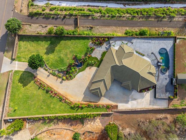 84-1060 Maunaolu Street, Waianae, HI 96792