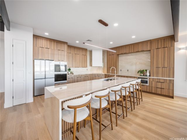 84-1060 Maunaolu Street, Waianae, HI 96792