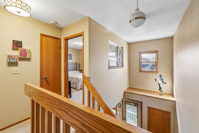 1070 50th Street 2C, West Des Moines, IA 50266