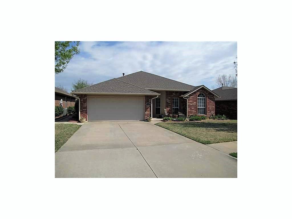 1729 SE 17th Street, Moore, OK 73160