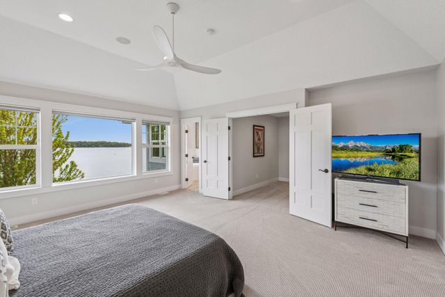 1748 Shorewood Lane, Mound, MN 55364