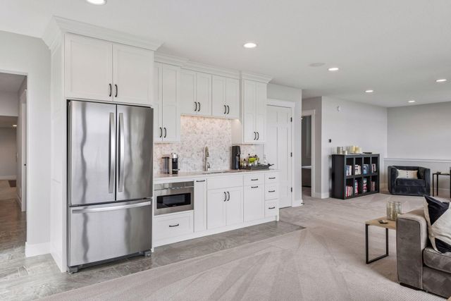 1748 Shorewood Lane, Mound, MN 55364