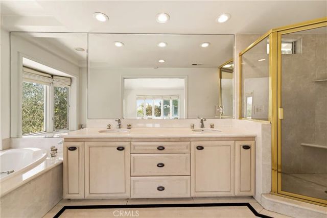 11345 Dona Lola Drive, Studio City, CA 91604