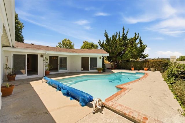 11345 Dona Lola Drive, Studio City, CA 91604