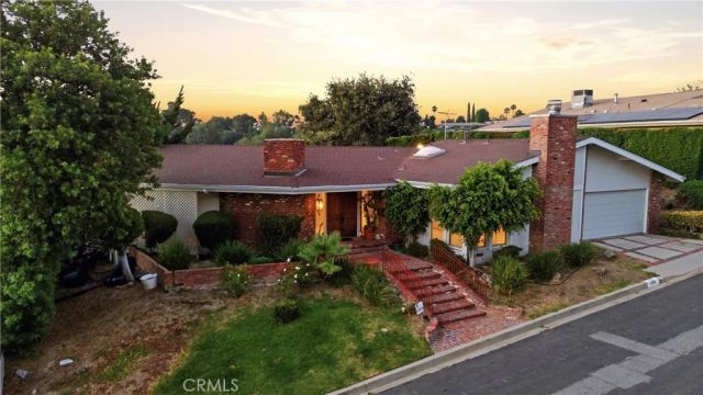 11345 Dona Lola Drive, Studio City, CA 91604