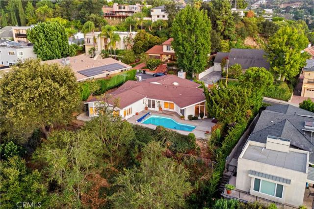 11345 Dona Lola Drive, Studio City, CA 91604