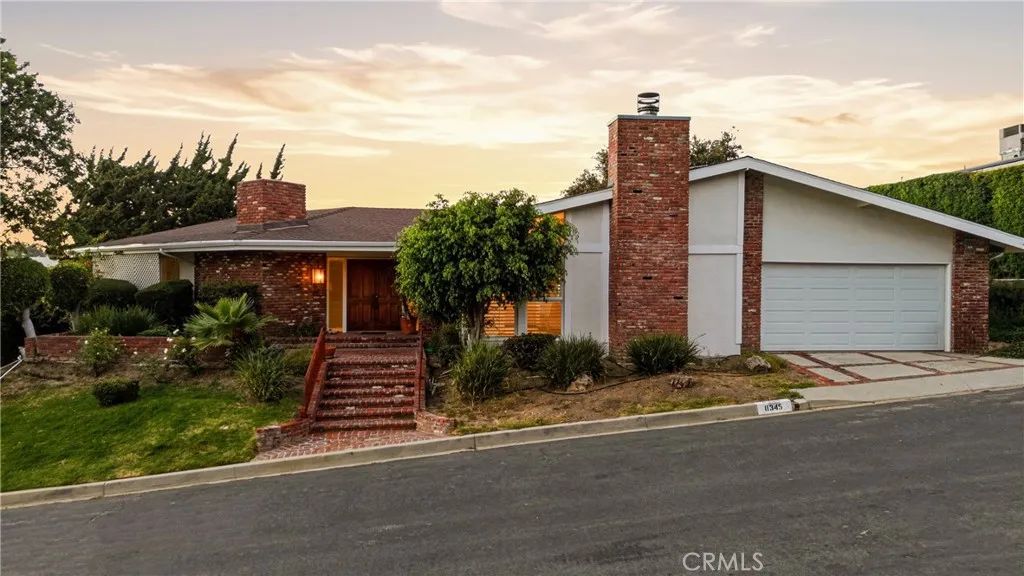 11345 Dona Lola Drive, Studio City, CA 91604