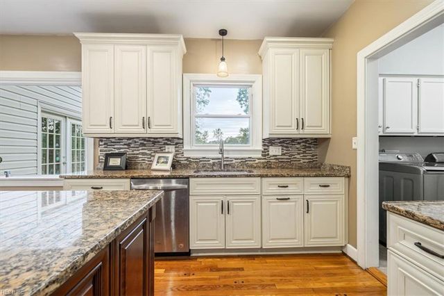 3240 Morningside DR, Chesapeake, VA 23321