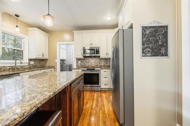3240 Morningside DR, Chesapeake, VA 23321