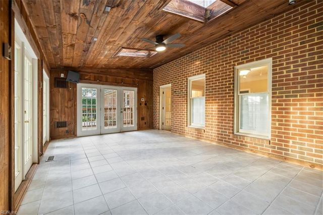 3240 Morningside DR, Chesapeake, VA 23321
