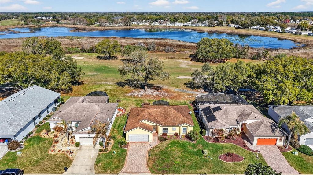 Image 11 of property listing at 5024 LONG MEADOW DRIVE, Leesburg, FL 34748