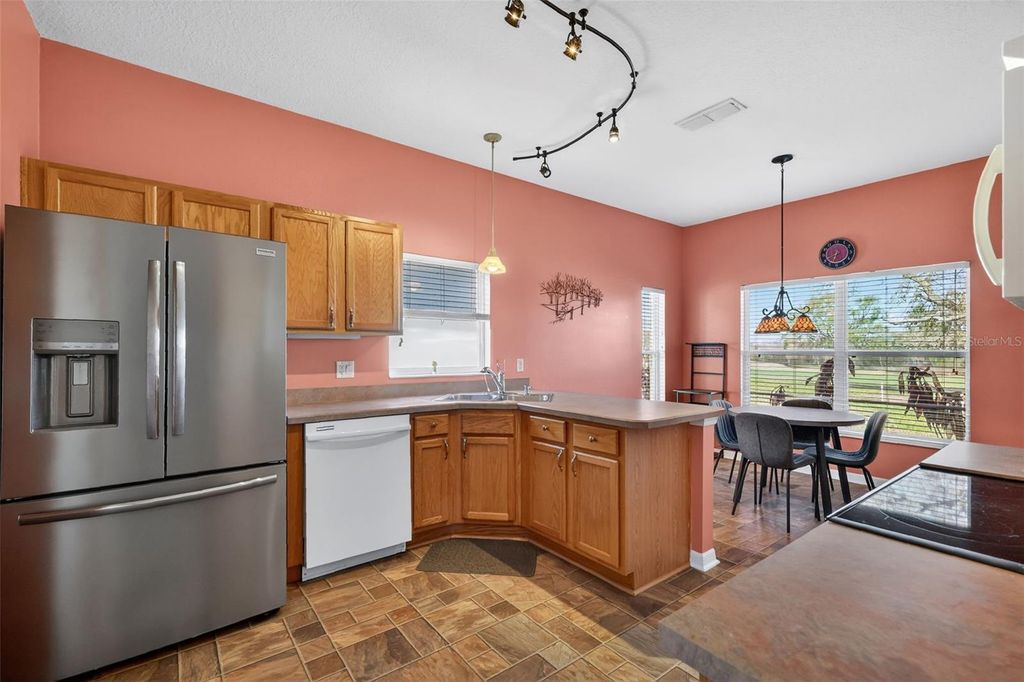 Image 24 of property listing at 5024 LONG MEADOW DRIVE, Leesburg, FL 34748