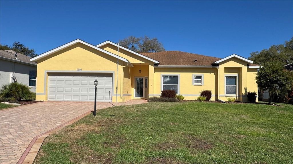 Image 10 of property listing at 5024 LONG MEADOW DRIVE, Leesburg, FL 34748