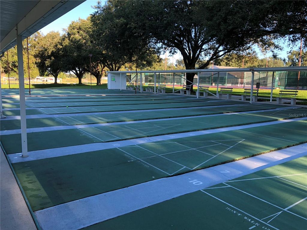 Image 93 of property listing at 5024 LONG MEADOW DRIVE, Leesburg, FL 34748