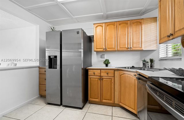 8900 Washington Blvd 205, Pembroke Pines, FL 33025