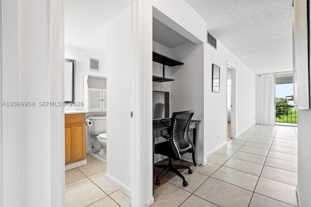 8900 Washington Blvd 205, Pembroke Pines, FL 33025