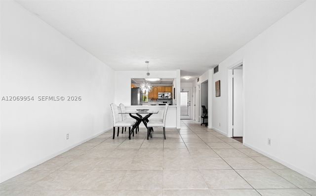 8900 Washington Blvd 205, Pembroke Pines, FL 33025