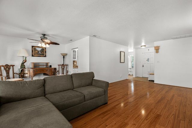 9713 Thornton Rd, Stockton, CA 95209