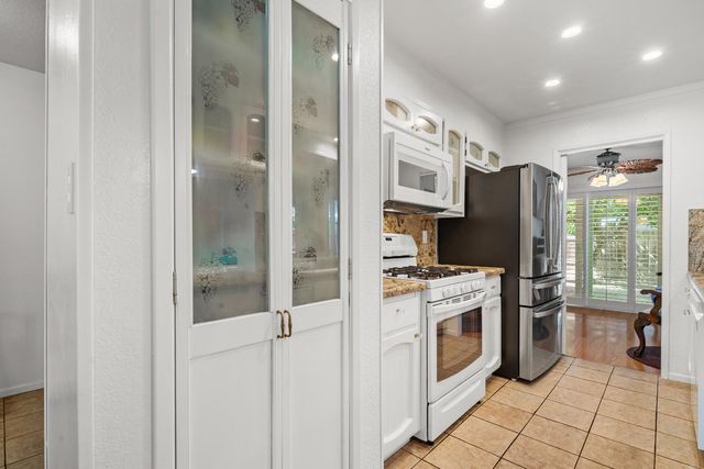 9713 Thornton Rd, Stockton, CA 95209