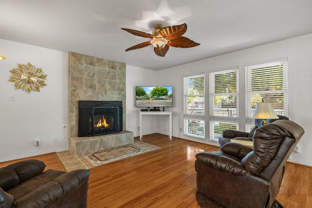 9713 Thornton Rd, Stockton, CA 95209