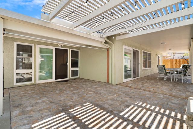 9713 Thornton Rd, Stockton, CA 95209