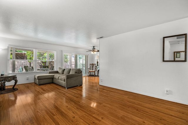 9713 Thornton Rd, Stockton, CA 95209