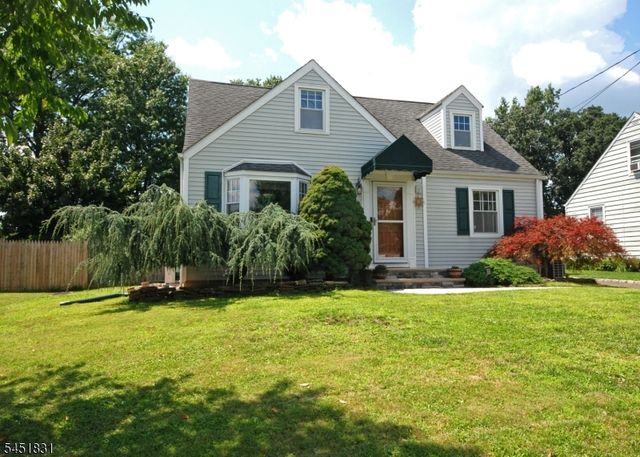 131 Weiss Ter, Raritan Boro, NJ 08869