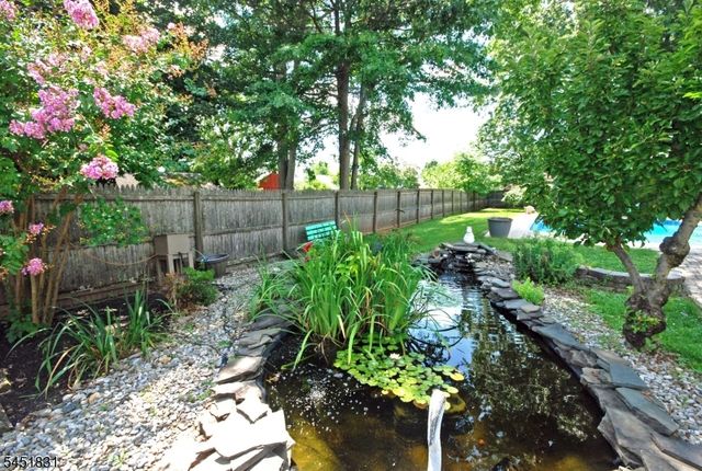 131 Weiss Ter, Raritan Boro, NJ 08869