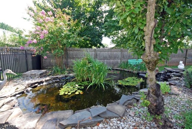 131 Weiss Ter, Raritan Boro, NJ 08869