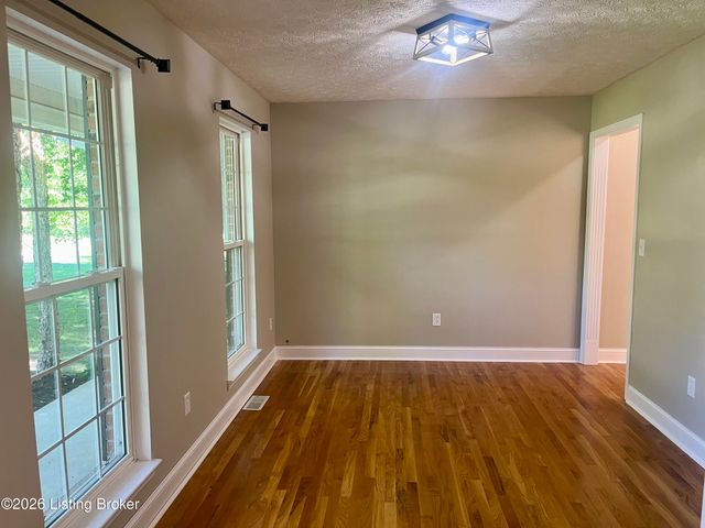 65 Cypress Dr, Elizabethtown, KY 42701