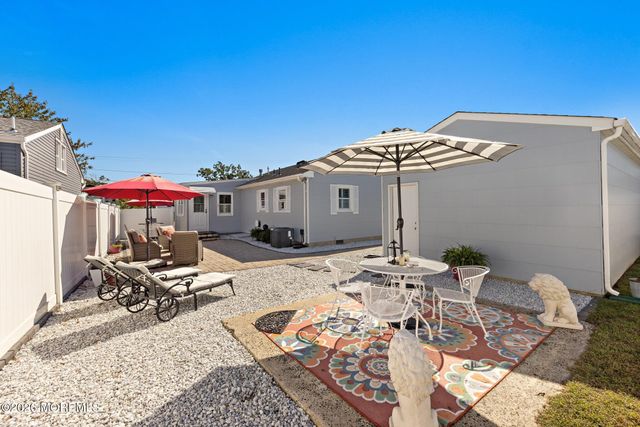 2717 Shady Glen Avenue, Point Pleasant, NJ 08742