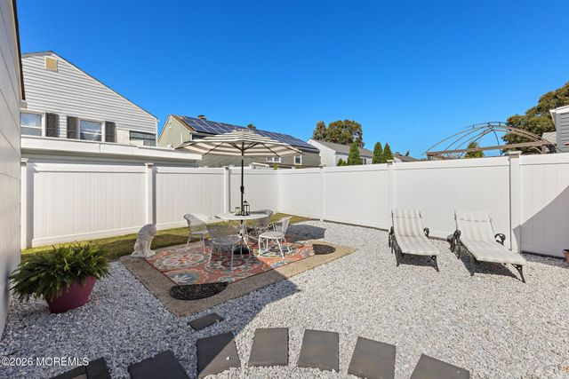 2717 Shady Glen Avenue, Point Pleasant, NJ 08742