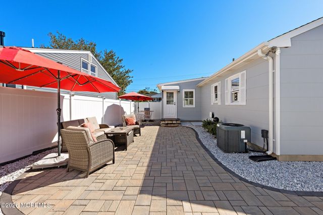 2717 Shady Glen Avenue, Point Pleasant, NJ 08742